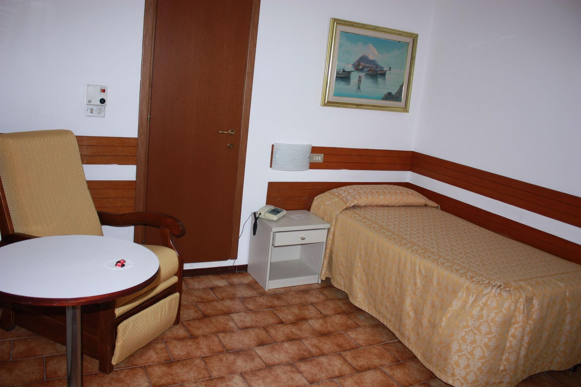Piccolo Hotel Mailand Exterior foto